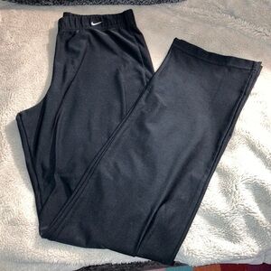 Nike Training Pants, Girls Large (Woman’s Small)